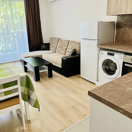 Family 4 Apartment Pomorie